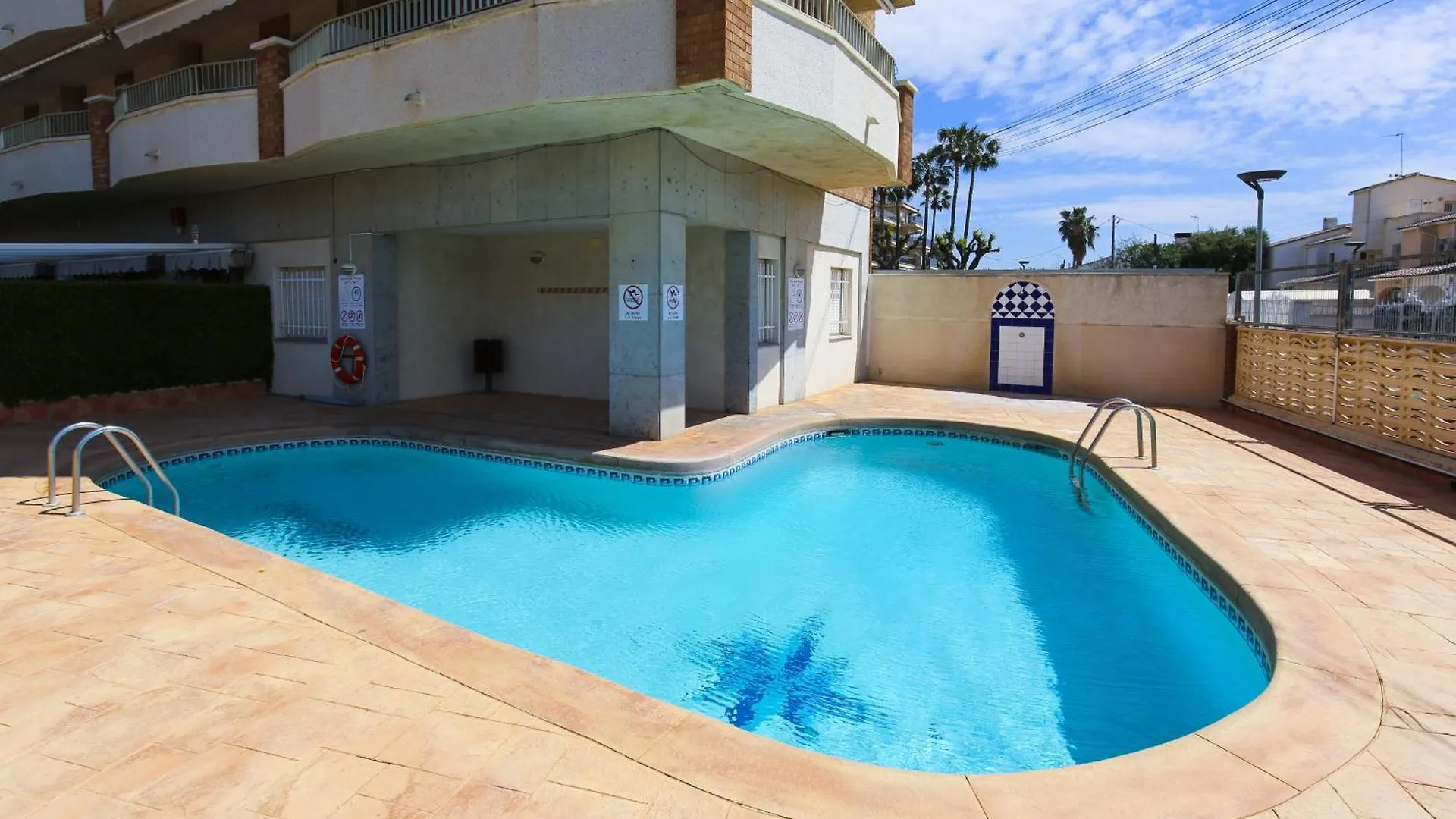 Flora Planet Costa Dorada Apartment Cambrils